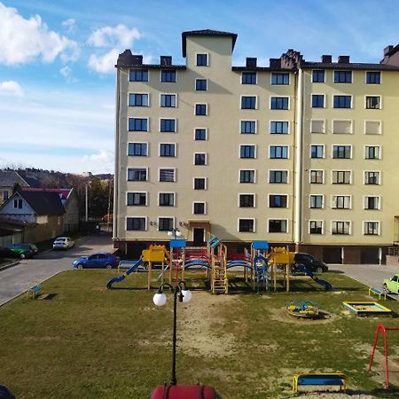 Нова квартира в центрі міста Ужгород Экстерьер фото